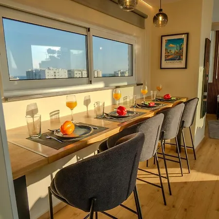 Penthouse Sea Views New Big * Limassol